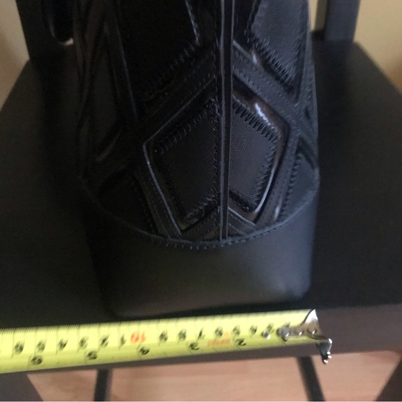 tory burch robinson patchwork dome satchel - Picture 9 of 11